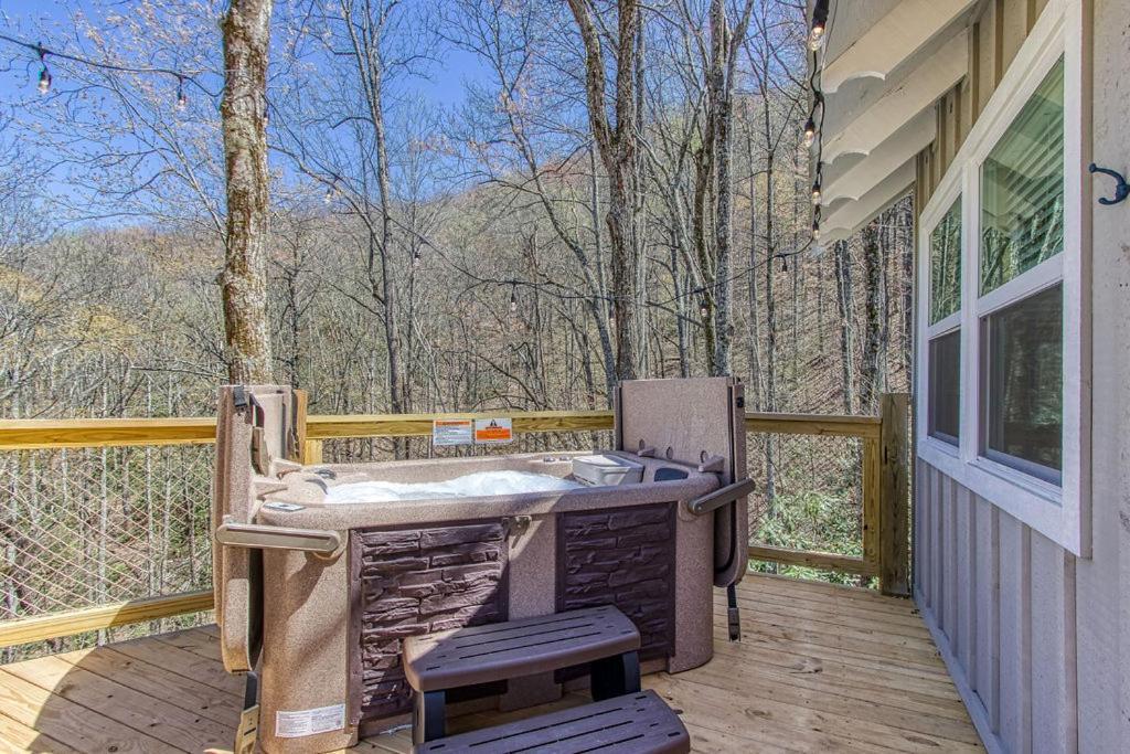 Chasing Fireflies Treehouse, 1089 Of Free Attraction Tickets For Each Paid Day, Dollywood And More! Сев'єрвілл Екстер'єр фото